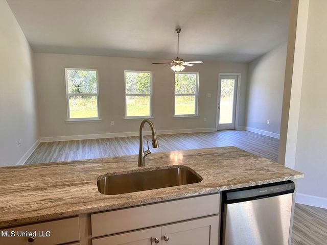 6288 Emerald Lake Drive, Biloxi, MS 39532