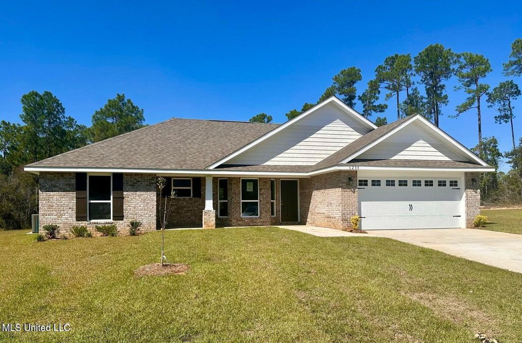 6288 Emerald Lake Drive, Biloxi, MS 39532