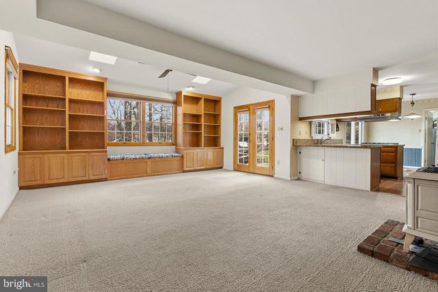 8714 GRANITE LN, Laurel, MD 20708