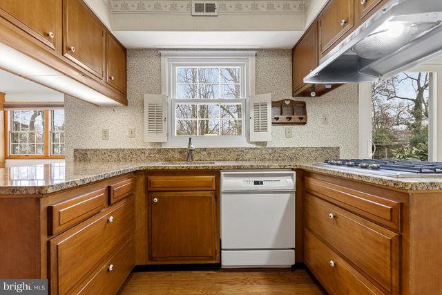 8714 GRANITE LN, Laurel, MD 20708