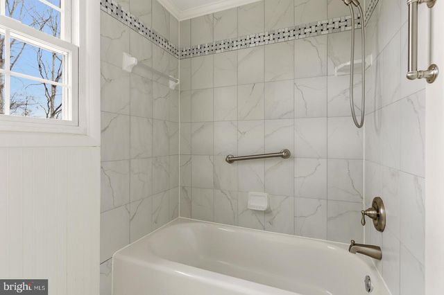 8714 GRANITE LN, Laurel, MD 20708