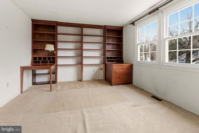 8714 GRANITE LN, Laurel, MD 20708