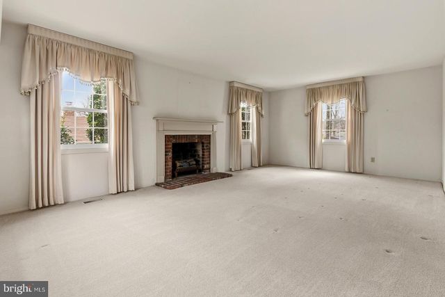 8714 GRANITE LN, Laurel, MD 20708