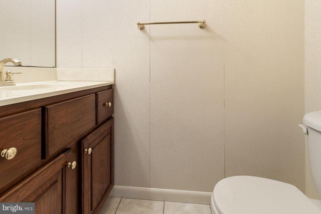 8714 GRANITE LN, Laurel, MD 20708