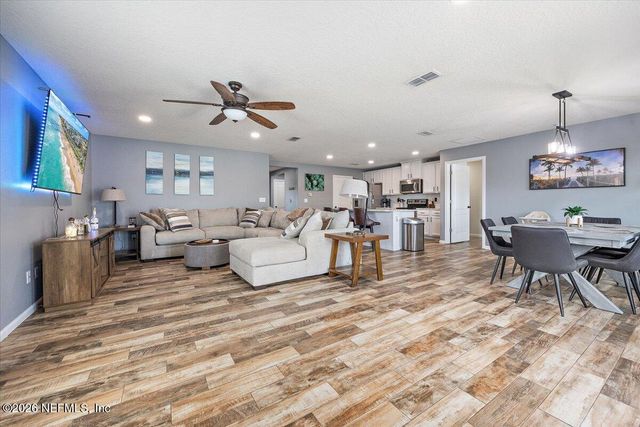 4085 GREAT FALLS Loop, Middleburg, FL 32068