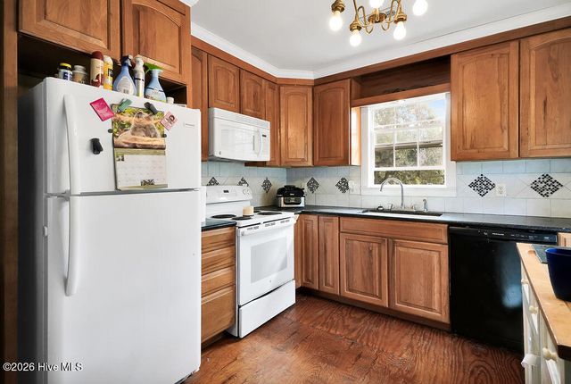 542 Brunswick Street SE, Bolivia, NC 28422