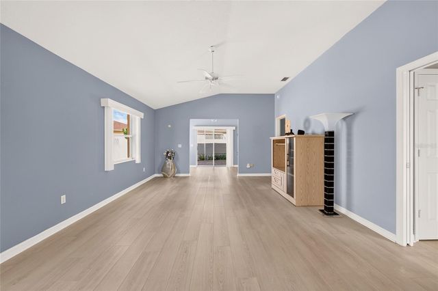 1217 SANTA CRUZ DRIVE, The Villages, FL 32162