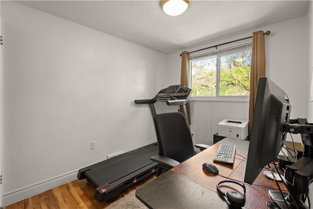 325 Conniston Ave, Bon Air, PA 15210