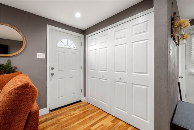 325 Conniston Ave, Bon Air, PA 15210