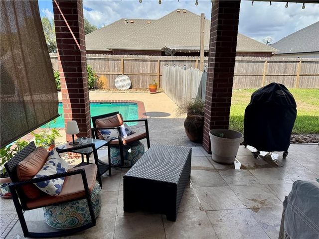 209 Cypress Point, Portland, TX 78374