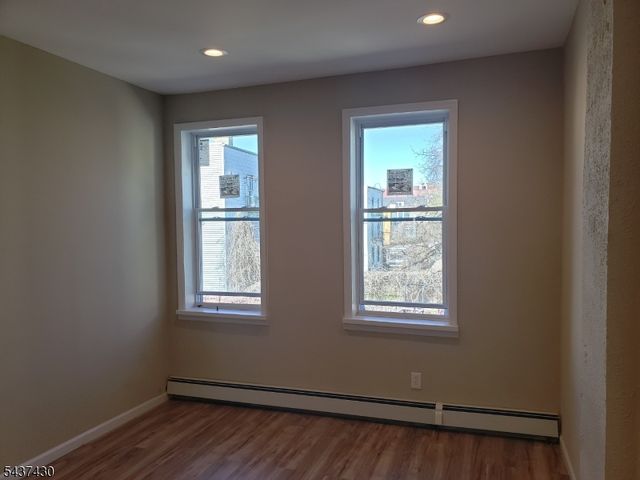 309 Martin Luther King Jr Dr, Jersey City, NJ 07305