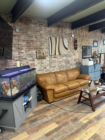 309 Martin Luther King Jr Dr, Jersey City, NJ 07305