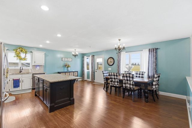 1309 E Knobhill Street, Springfield, MO 65804