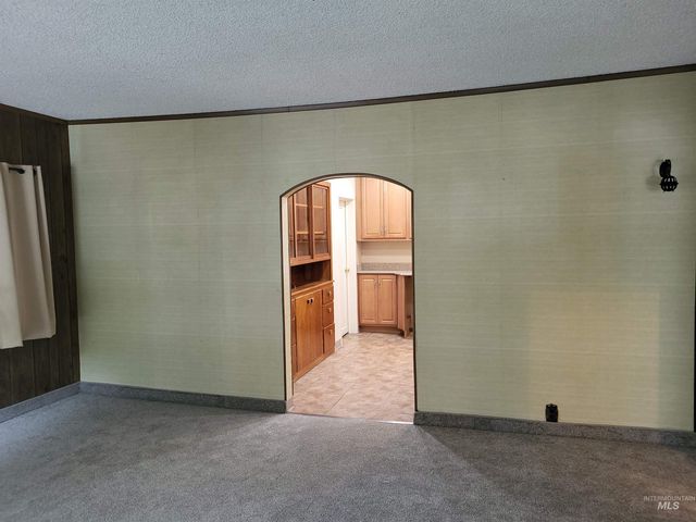 732 Riverside Avenue, Orofino, ID 83544