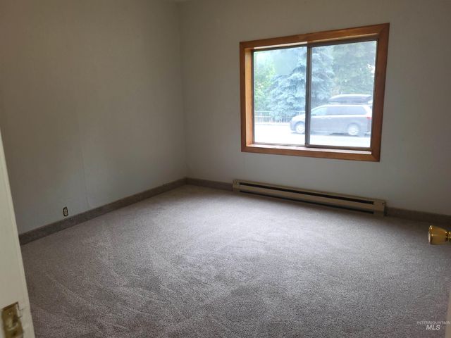 732 Riverside Avenue, Orofino, ID 83544