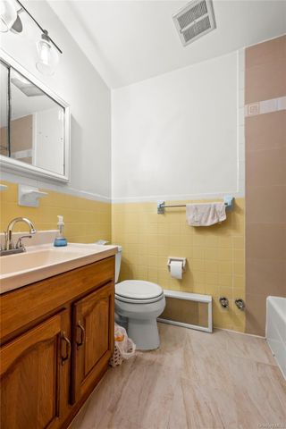 94-44 45 Avenue, Corona, NY 11373