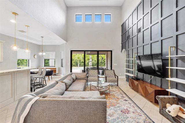 8331 Canopy Ter, Parkland, FL 33076