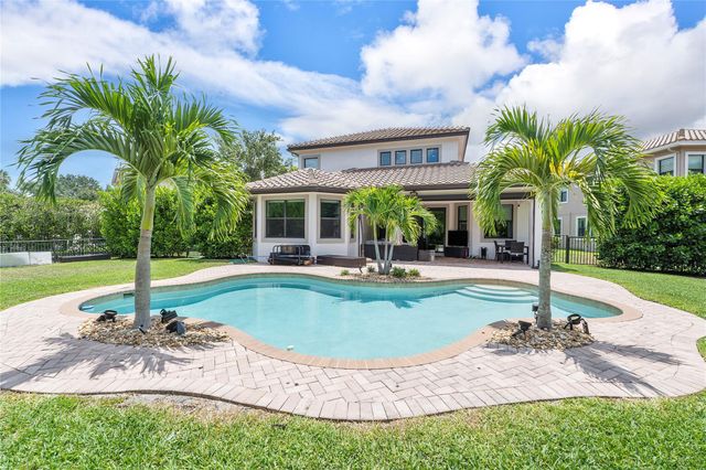 8331 Canopy Ter, Parkland, FL 33076