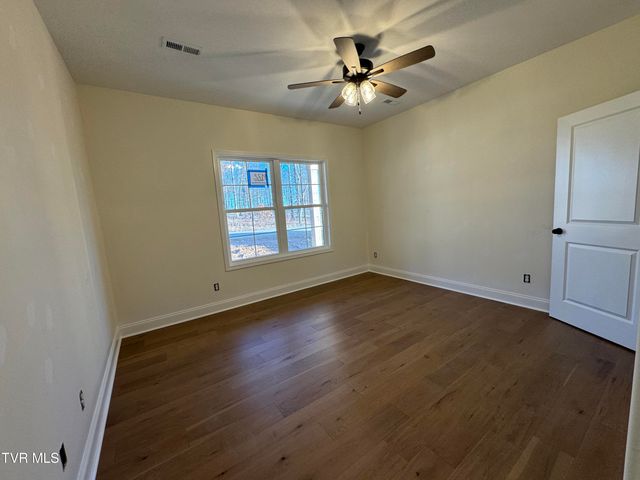 1172 Hawley Road, Blountville, TN 37617