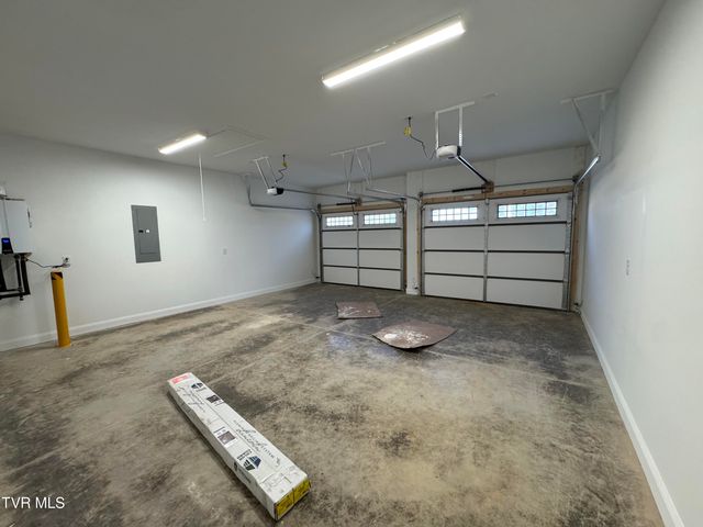 1172 Hawley Road, Blountville, TN 37617