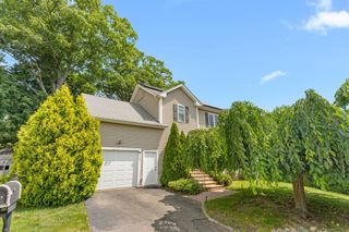 152 Harding St, Fall River, MA 02720