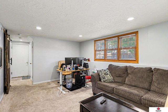 4841 Goldenrod Lane, Lincoln, NE 68512