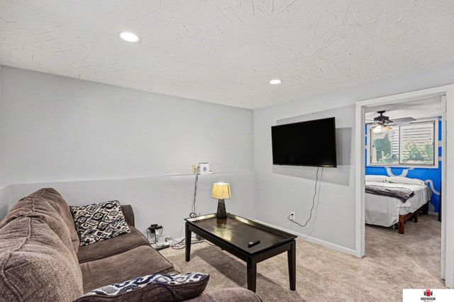 4841 Goldenrod Lane, Lincoln, NE 68512