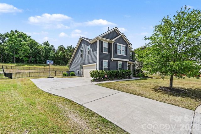 8296 Breton Way, Harrisburg, NC 28075