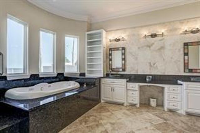 135 1st Street, Dickinson, TX 77539