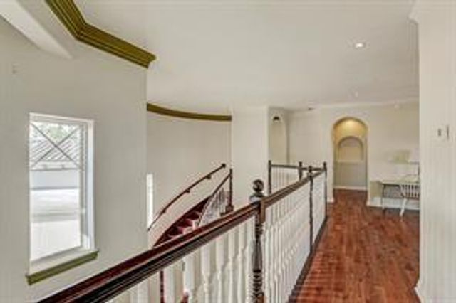 135 1st Street, Dickinson, TX 77539