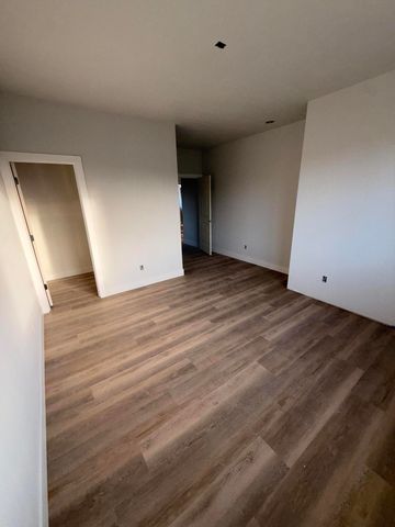 671 W Bridgewood Court, Springfield, MO 65803