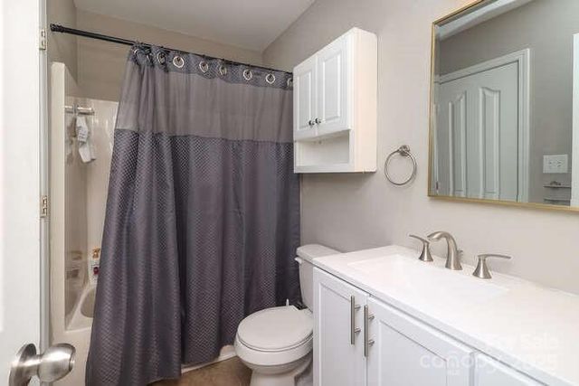 1109 Triece Lane, Charlotte, NC 28215