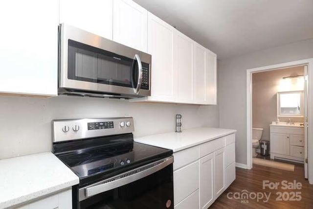 1109 Triece Lane, Charlotte, NC 28215