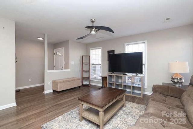 1109 Triece Lane, Charlotte, NC 28215