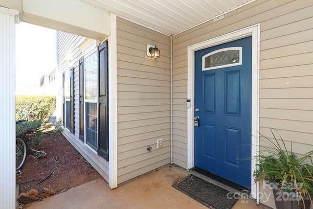 1109 Triece Lane, Charlotte, NC 28215