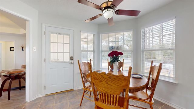 119 Oakdale Drive, Silsbee, TX 77656