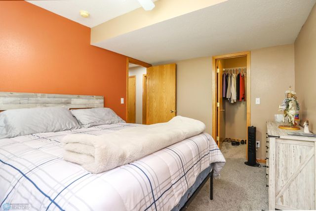 5124 10th Avenue S, Fargo, ND 58103