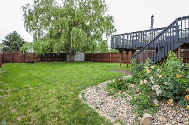 5124 10th Avenue S, Fargo, ND 58103
