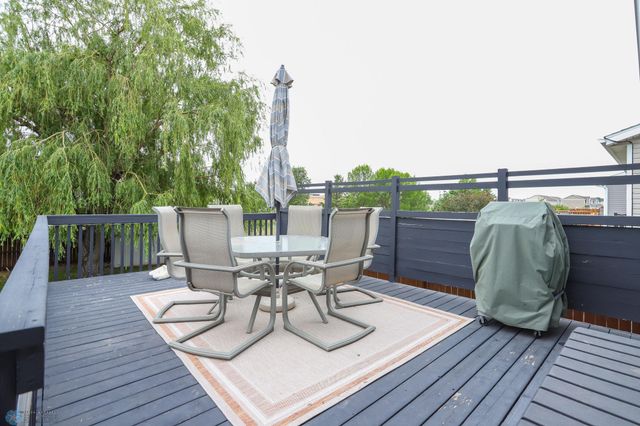 5124 10th Avenue S, Fargo, ND 58103