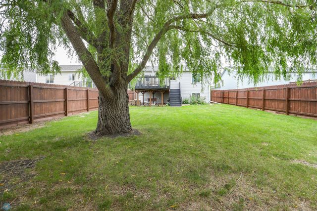 5124 10th Avenue S, Fargo, ND 58103
