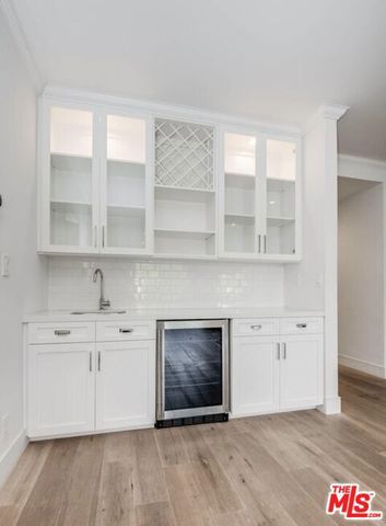 1167 Roxbury Drive 105, Los Angeles, CA 90035
