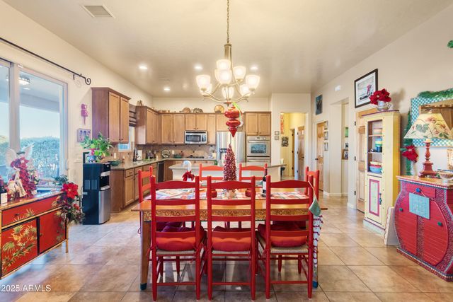 6658 E SADDLEHORN Circle, Hereford, AZ 85615