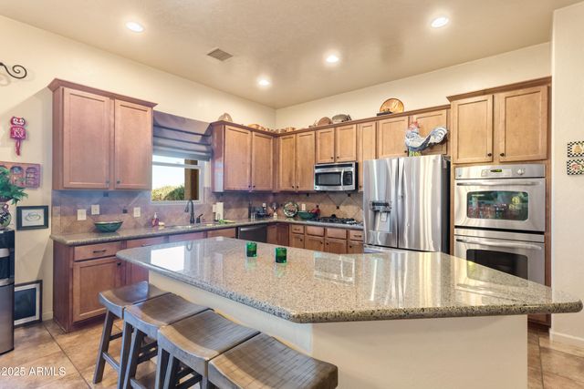 6658 E SADDLEHORN Circle, Hereford, AZ 85615