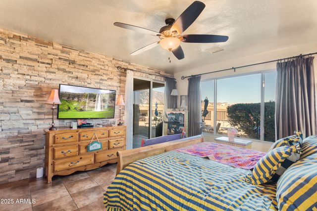 6658 E SADDLEHORN Circle, Hereford, AZ 85615