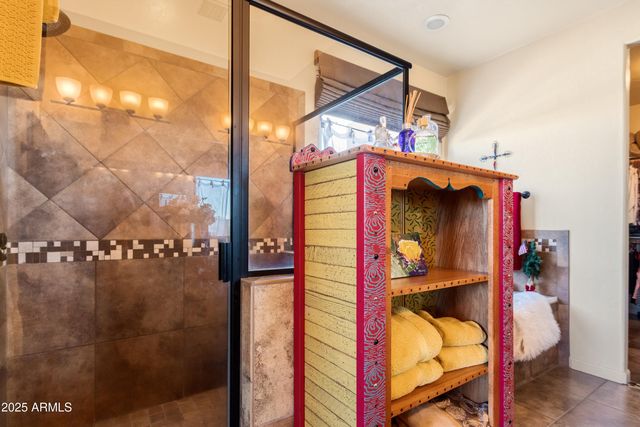 6658 E SADDLEHORN Circle, Hereford, AZ 85615