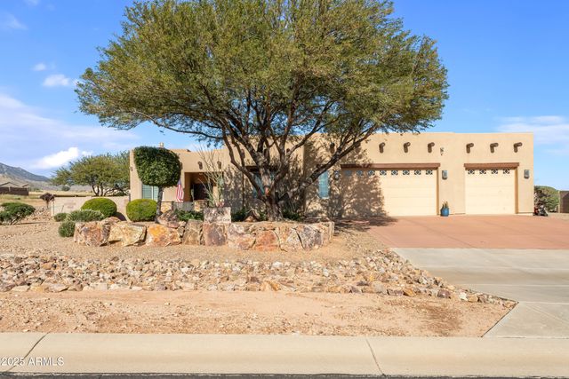 6658 E SADDLEHORN Circle, Hereford, AZ 85615