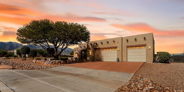 6658 E SADDLEHORN Circle, Hereford, AZ 85615
