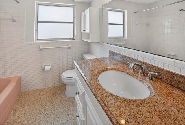 13746 MARTINIQUE DRIVE, Seminole, FL 33776