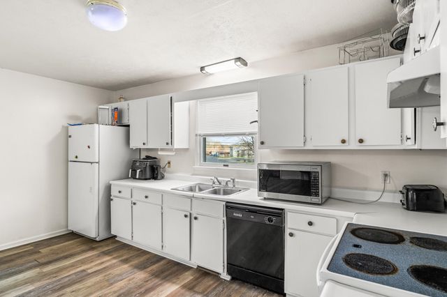 1316 E MAIN ST, Waynesboro, VA 22980