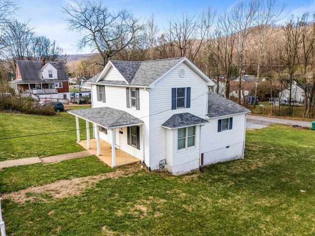 1316 E MAIN ST, Waynesboro, VA 22980